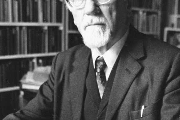 JOHN HEWITT INTERNATIONAL SUMMER SCHOOL BURSARIES NOW OPEN